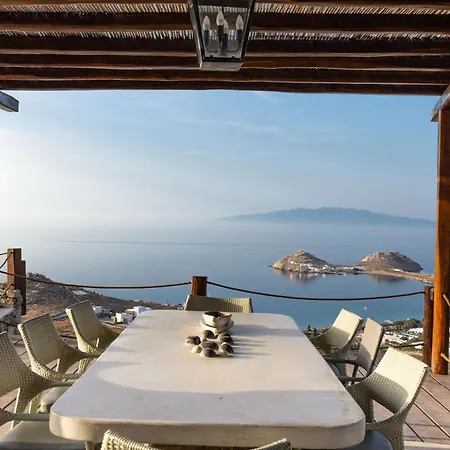 Azzurro Complex Villa *